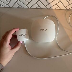 Eero Cream Wi-Fi Device
